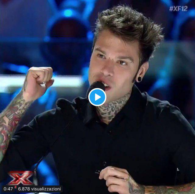 X-Factor: arriva l'attore porno, imbarazzo tra i giudici - VIDEO