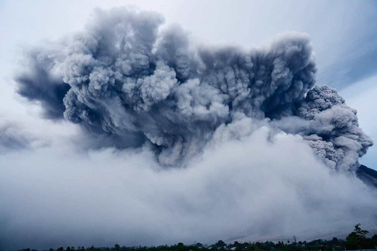 Vulcano Sinabung eruzione