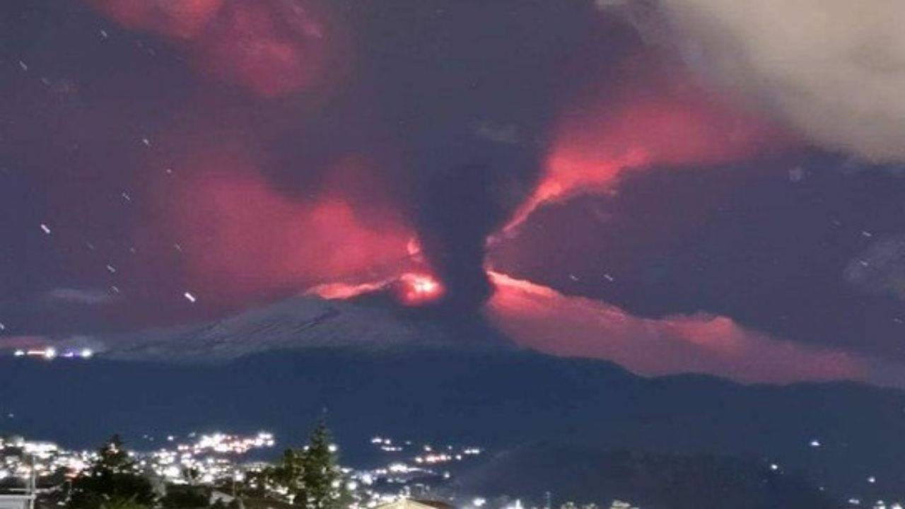 eruzione Etna immagini