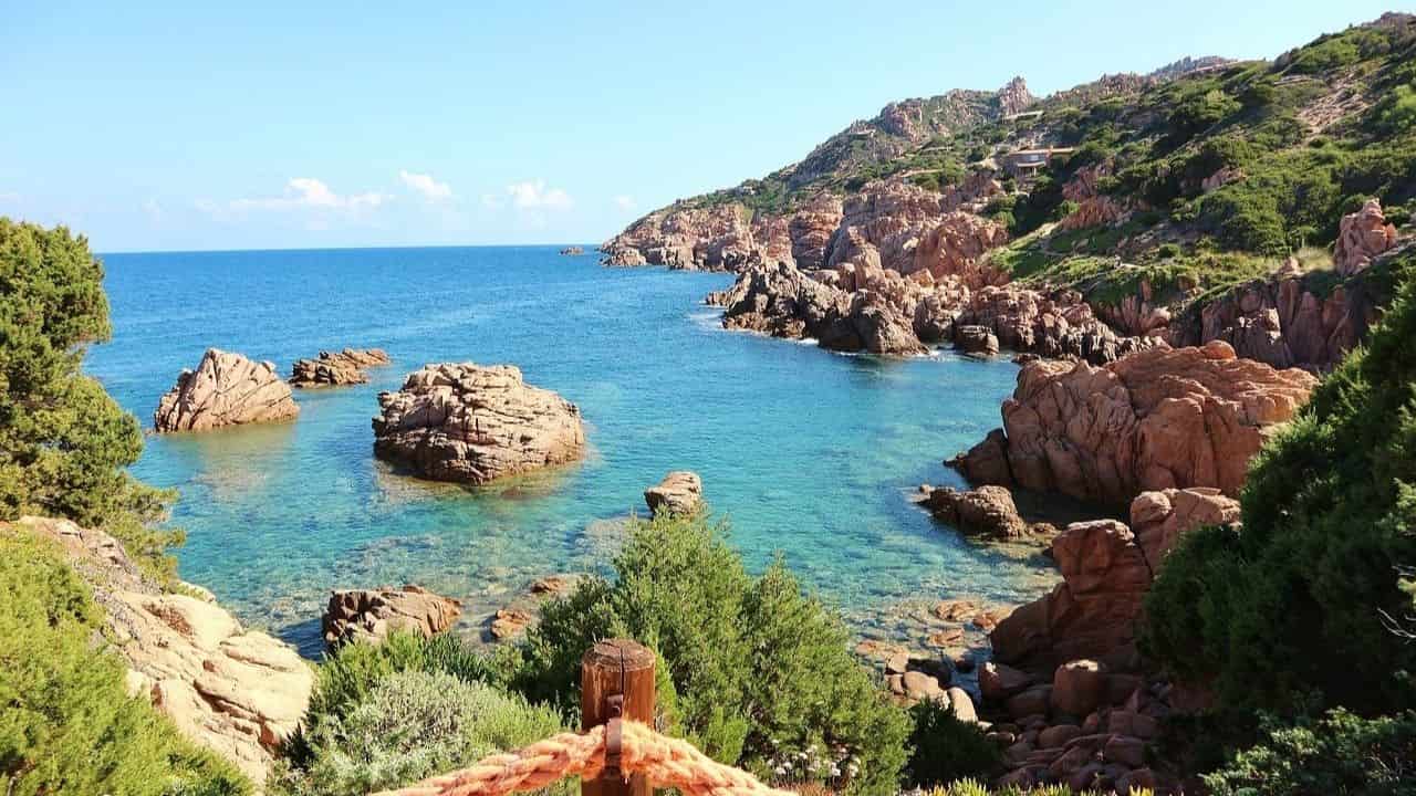 Ecco tutte le spiagge riparate dal vento in Sardegna