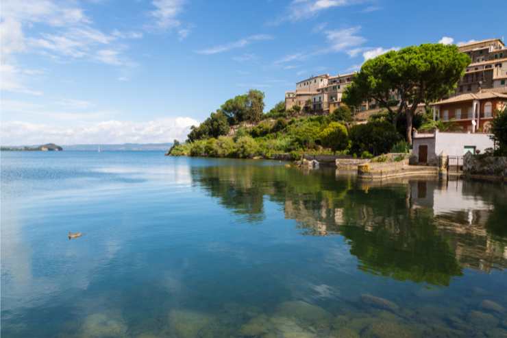 Lago di Bolsena visto da Capodimonte 