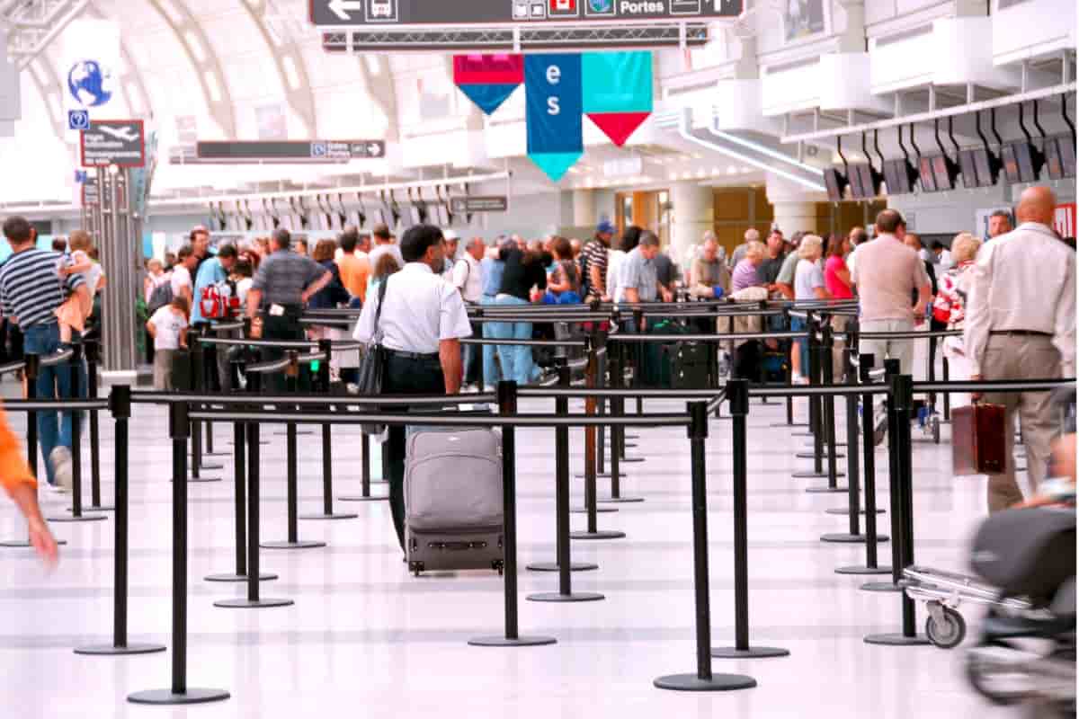 Andare in aeroporto prima