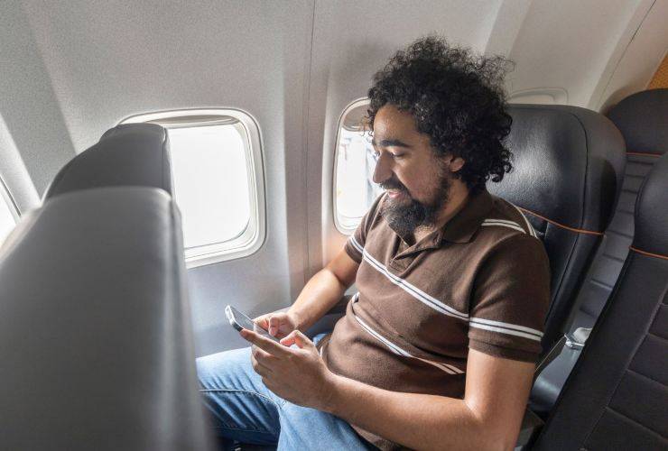 Conseguenze del mancato spegnimento del telefono in aereo