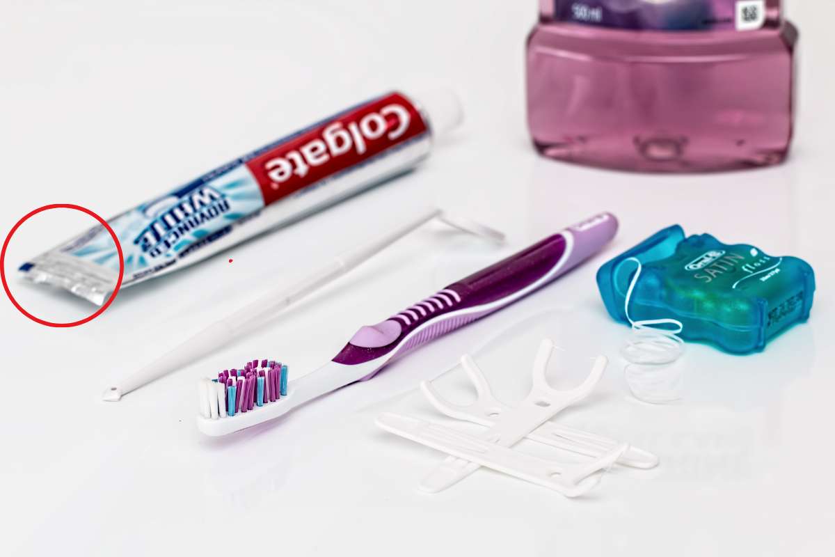 significato barra colorata dentifricio