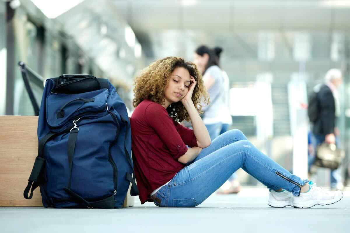 È possibile dormire in aeroporto?