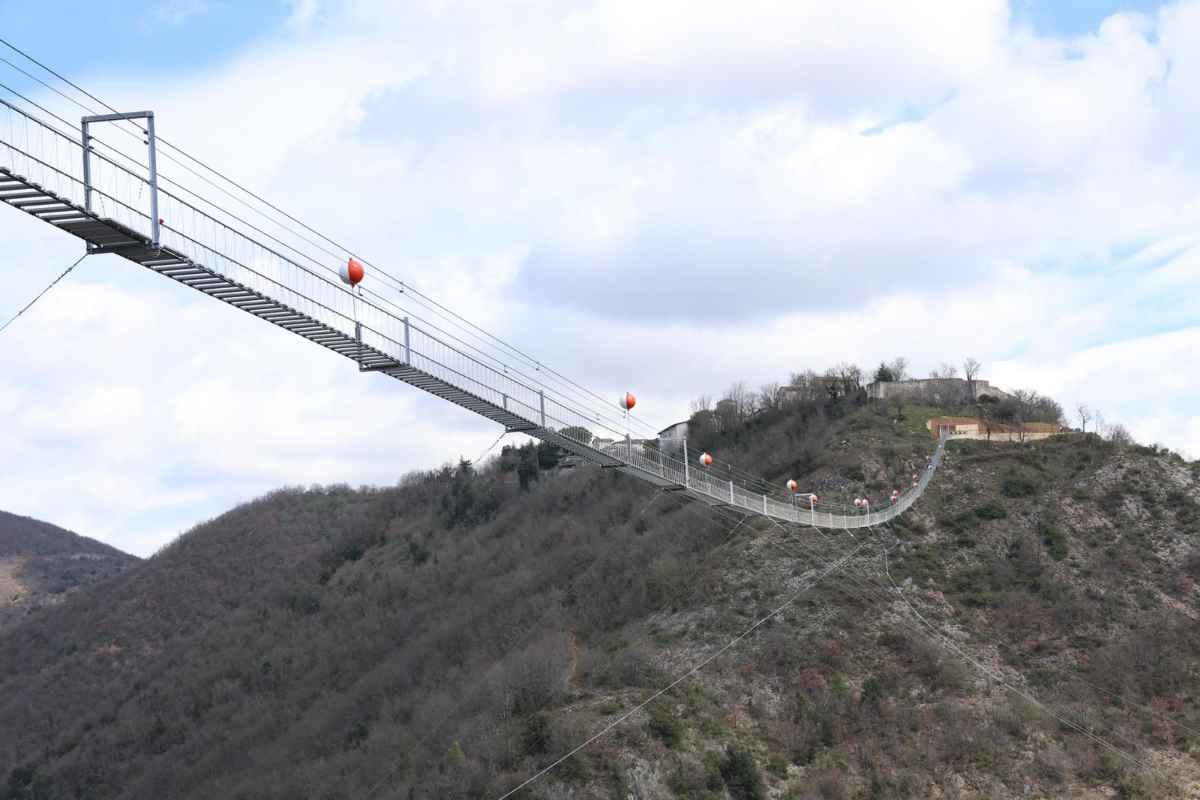 Ponte tibetano di Sellano