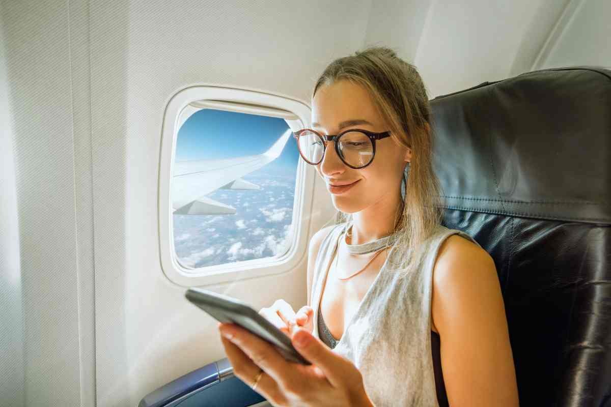 è pericoloso non spegnere il cellulare in aereo 